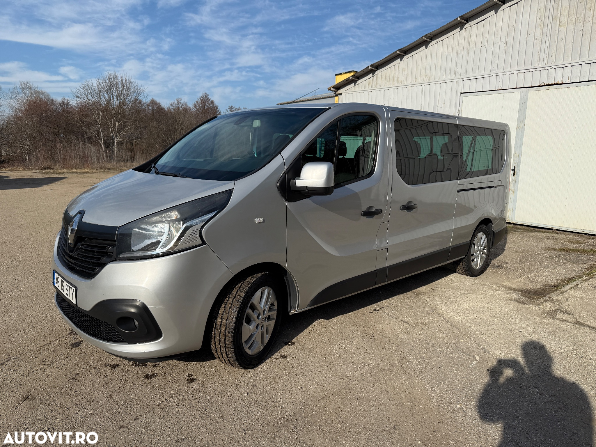 Renault Trafic Combi L2H1 1.6 dCi TT 120 7+1 Expression - 2