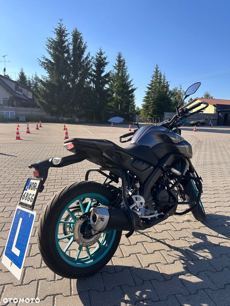 Yamaha MT - 2