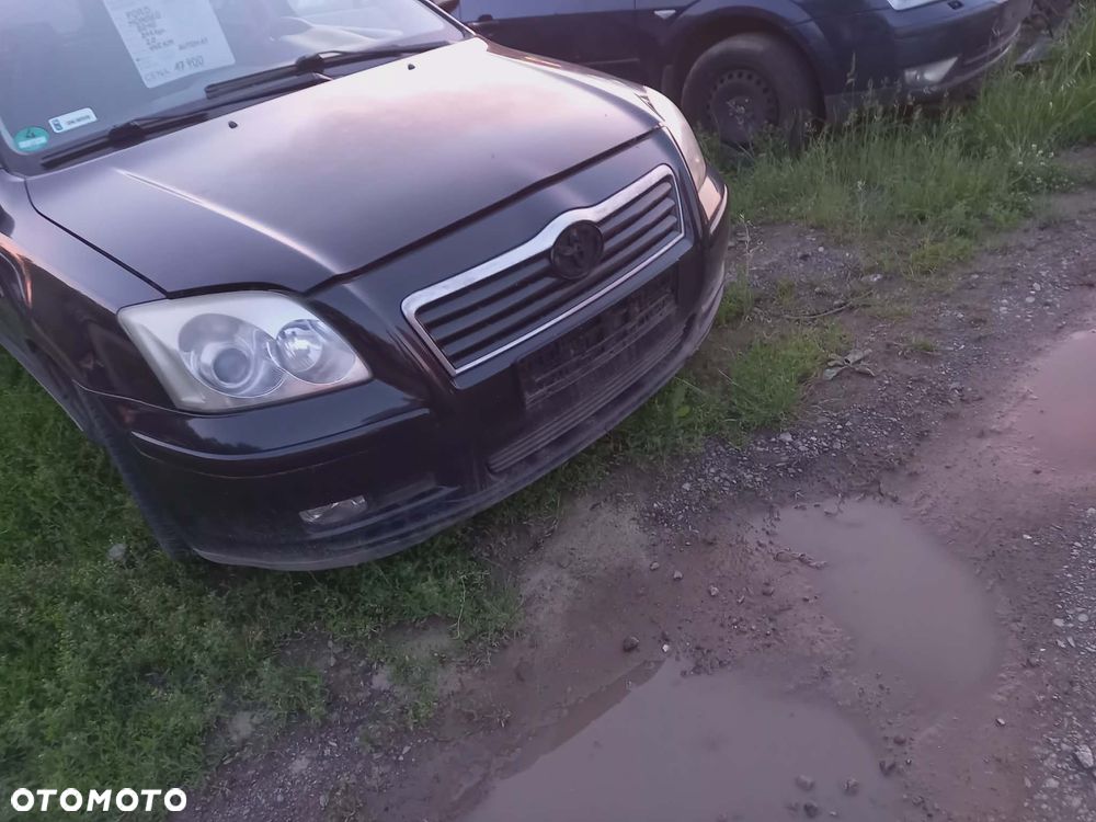 części do TOYOTA AVENSIS T25 KOMBI 2002r BŁOTNIK PRZÓD PRAWY LEWY - 1