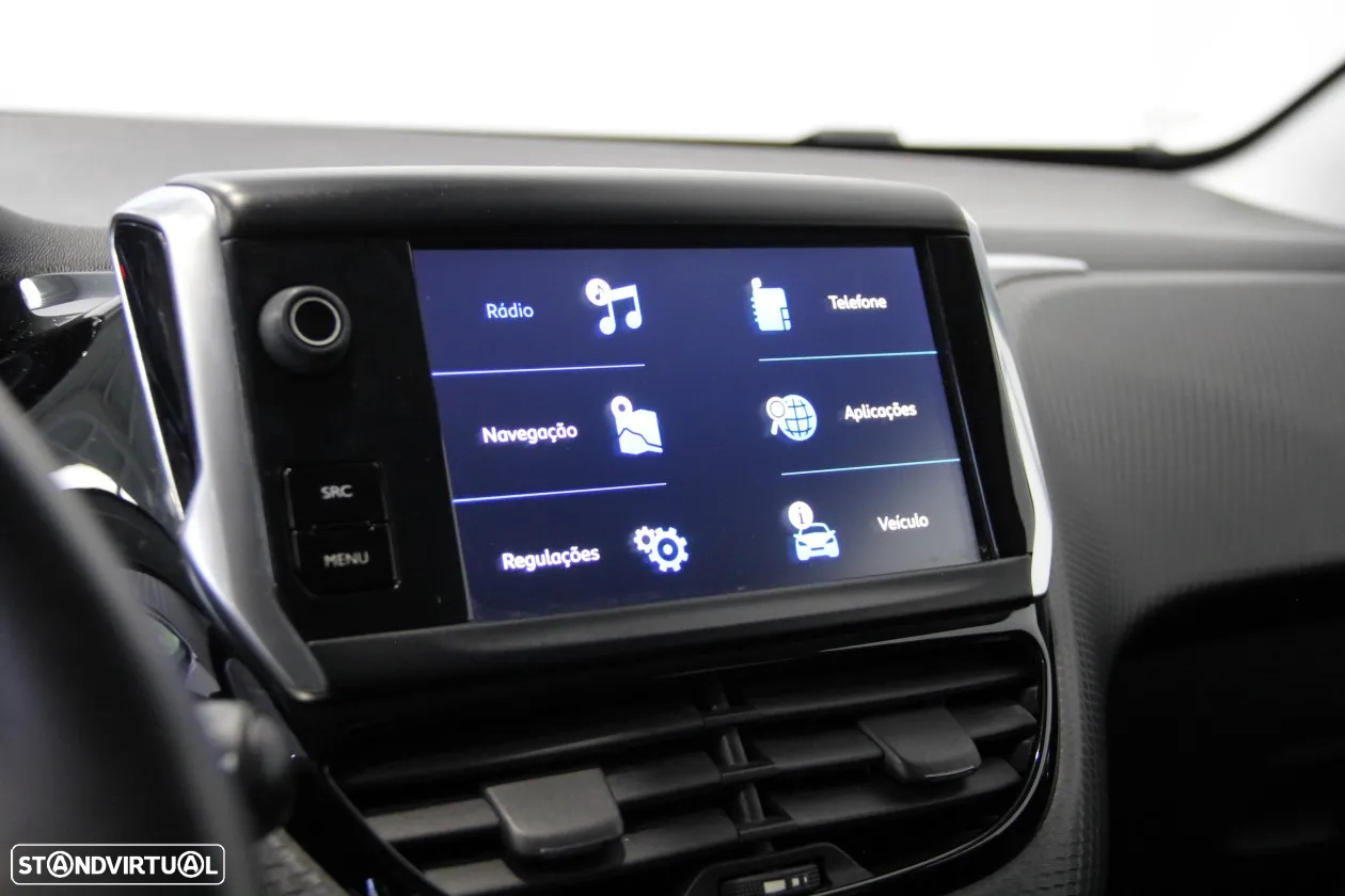 Peugeot 2008 1.2 PureTech Signature - 19