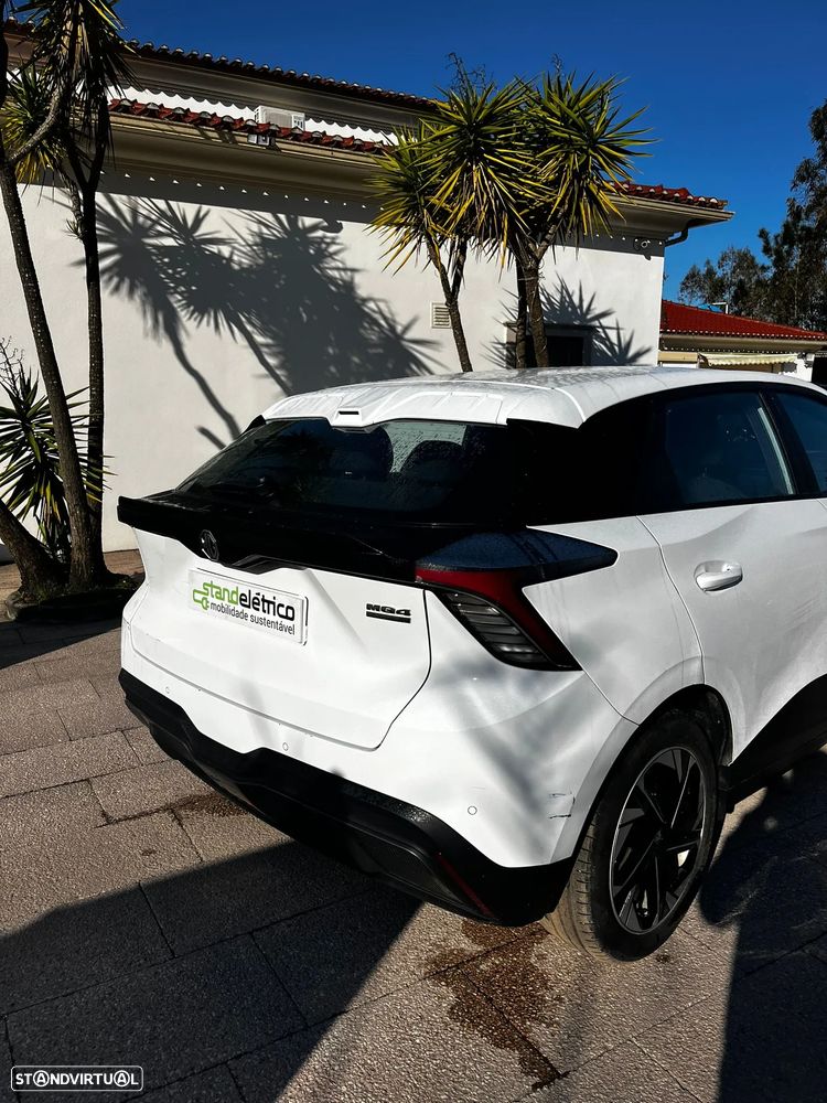 MG MG4 51 kWh Standard - 12