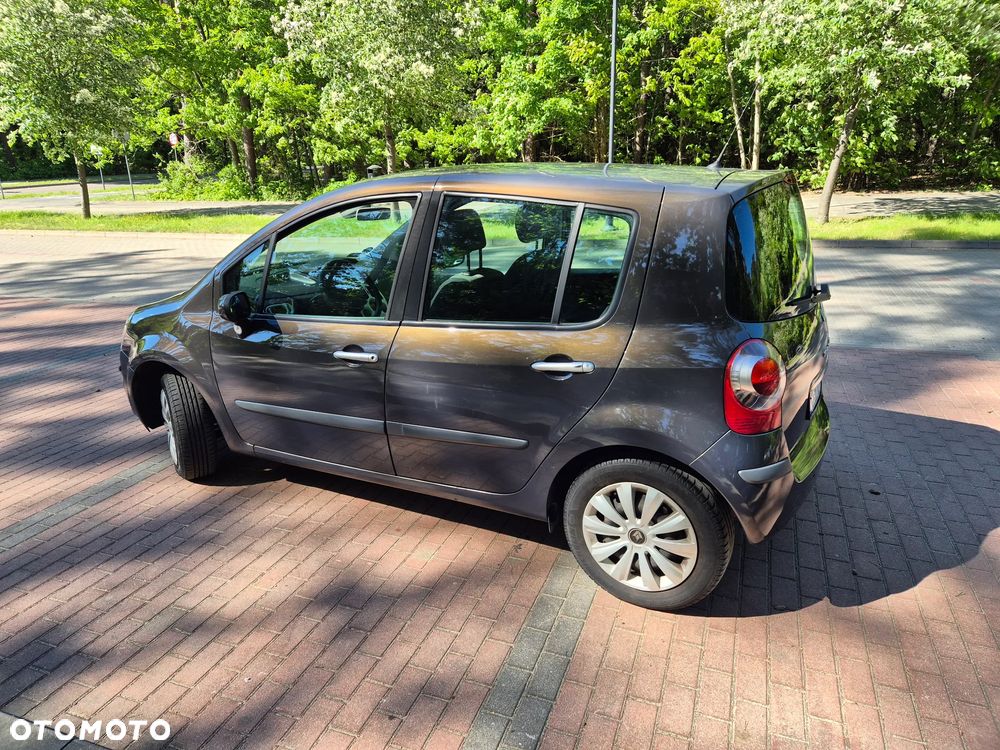 Renault Modus - 12