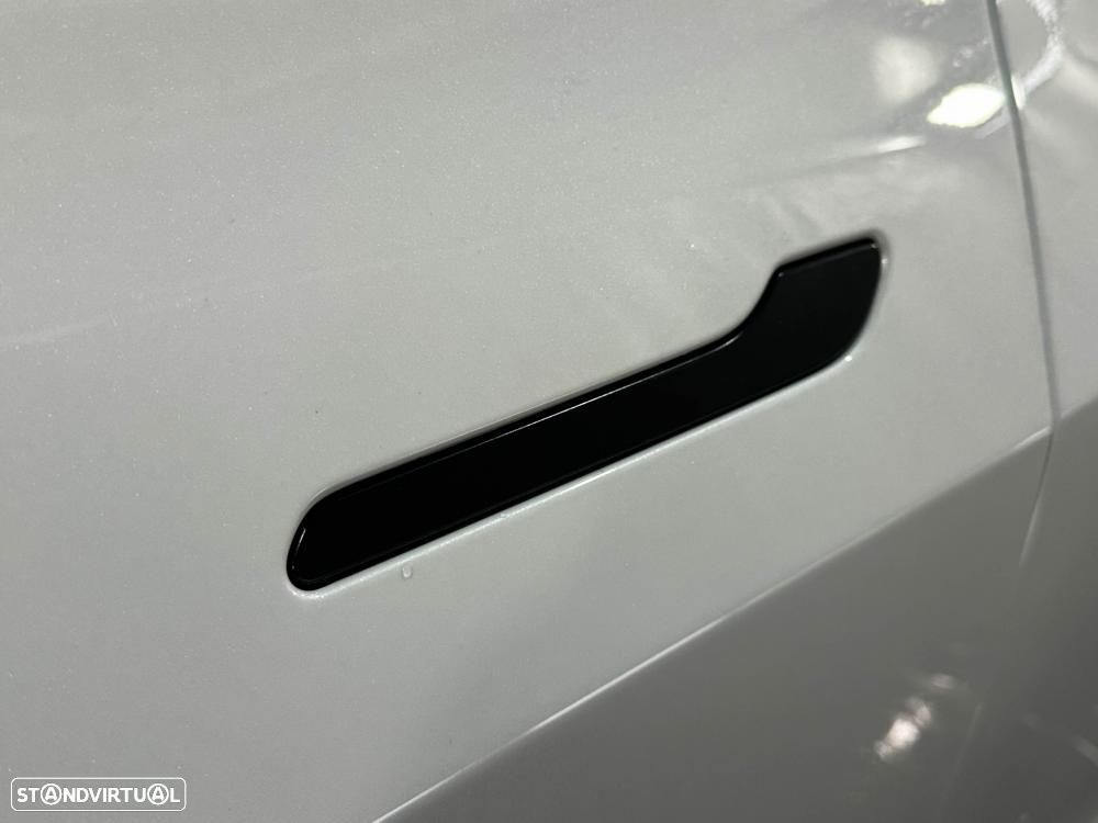 Tesla Model 3 Performance Dual Motor AWD - 17