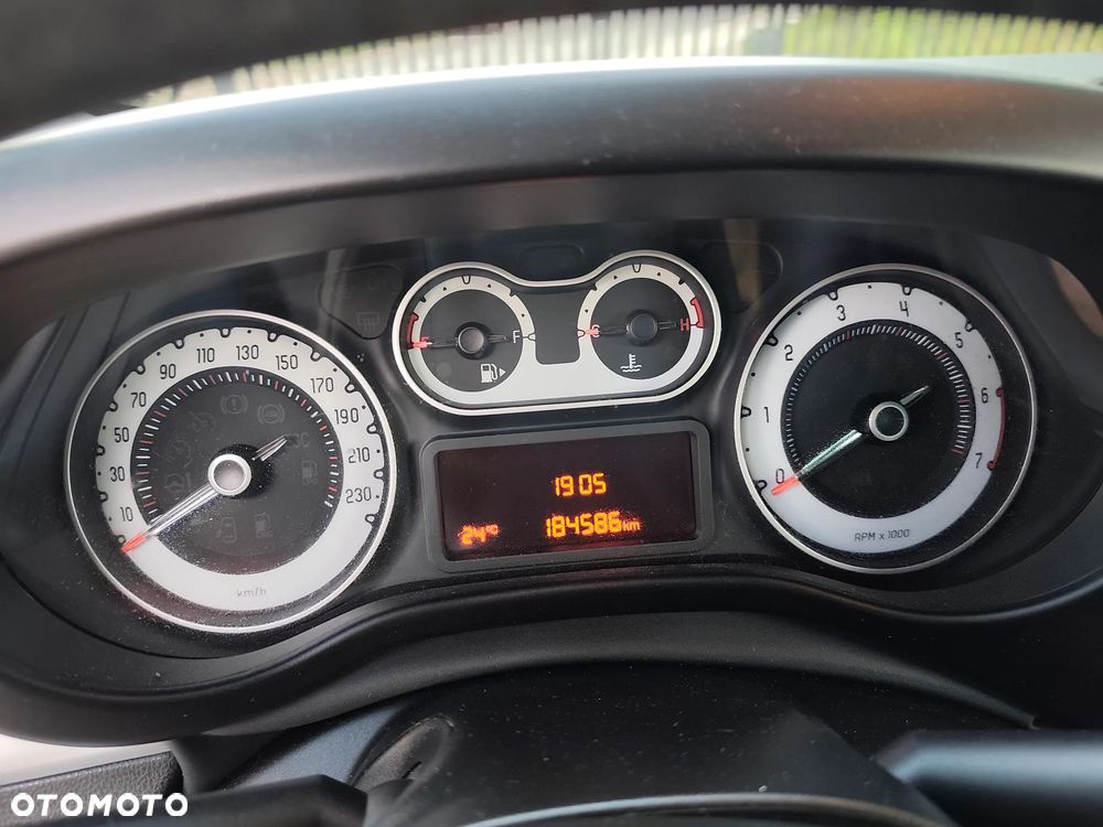 Fiat 500L 1.4 16V T-Jet Trekking - 12