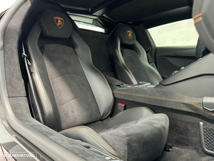 Lamborghini Aventador S - 21