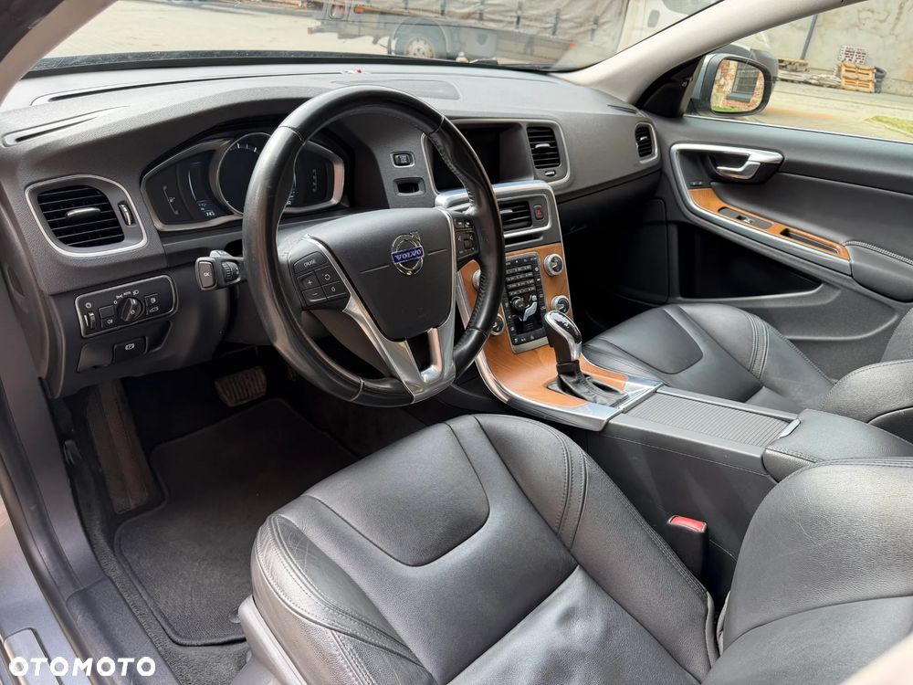 Volvo S60 T5 Geartronic Summum - 17
