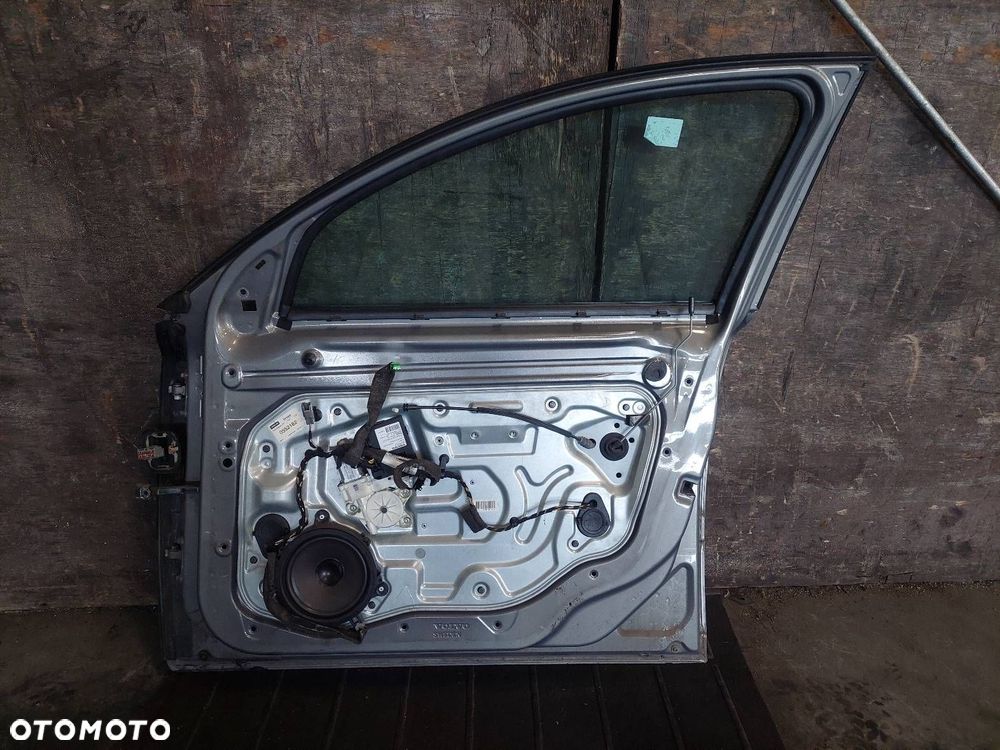 DRZWI KOMPLETNE PRAWY PRZÓD VOLVO V50 I 426-46 - 8