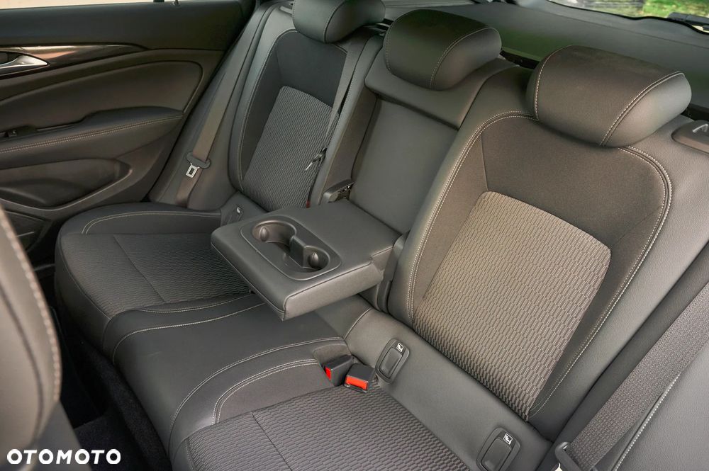 Opel Insignia 2.0 CDTI Business Elegance S&S - 24