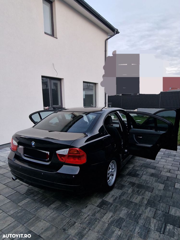 BMW Seria 3 320i - 9