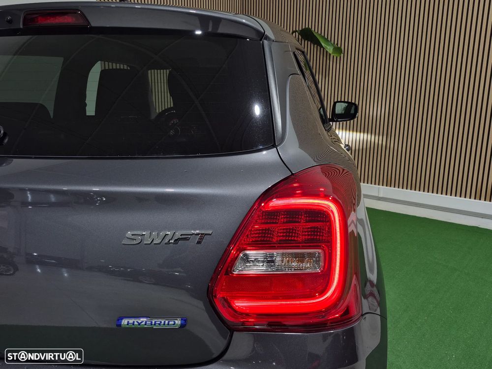 Suzuki Swift 1.2 Mild Hybrid GLE - 43