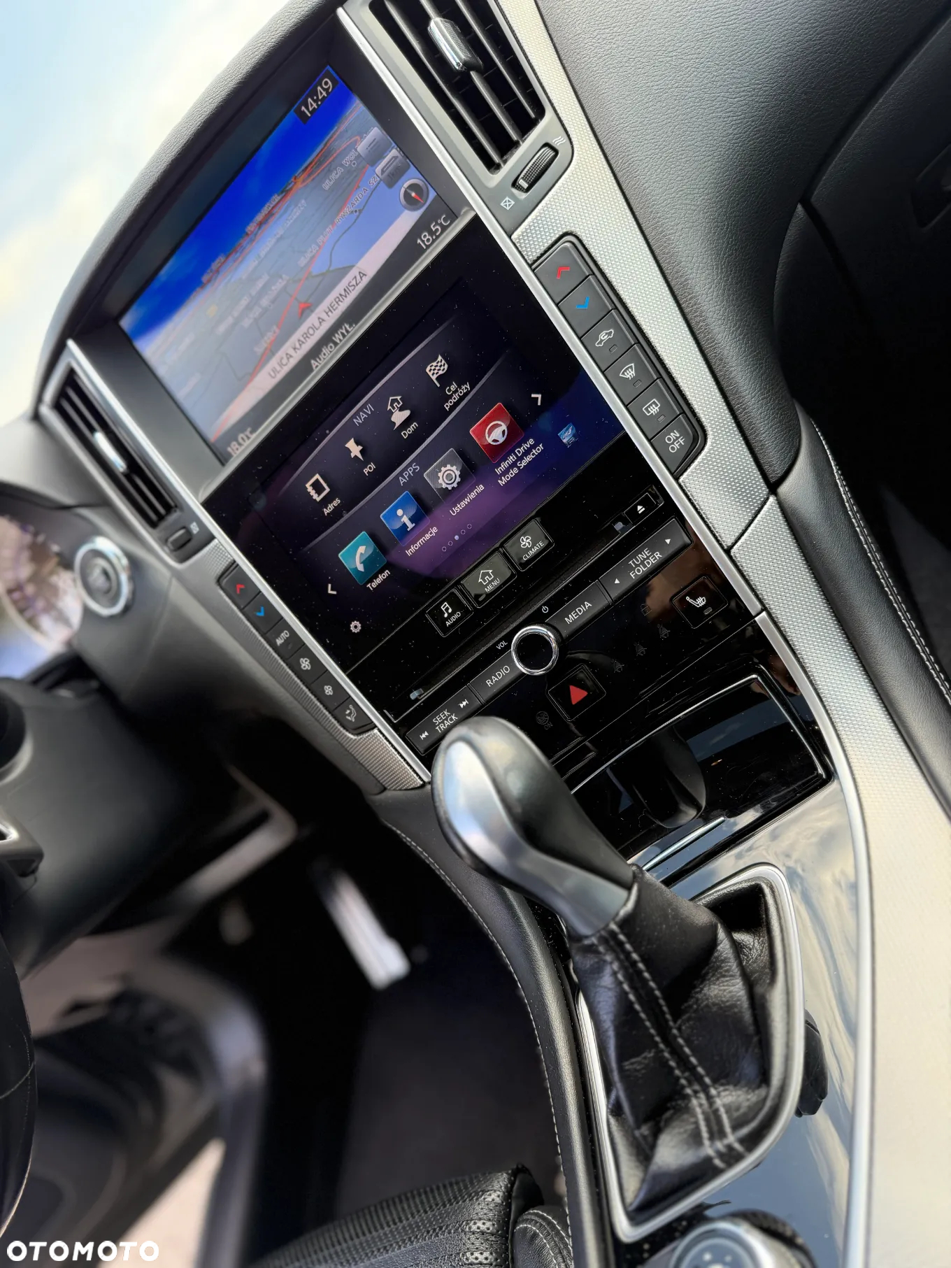 Infiniti Q50 2.0t Sport Sound Studio by Bose - 29