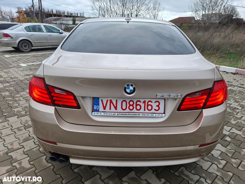 BMW Seria 5 525d xDrive AT - 16
