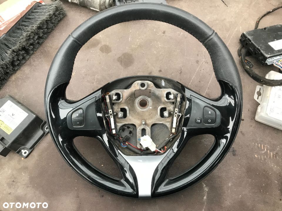 Kierownica skórzana Renault Captur