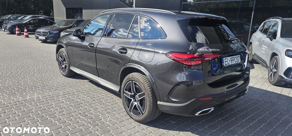 Mercedes-Benz GLC 220 d mHEV 4-Matic AMG Line - 4