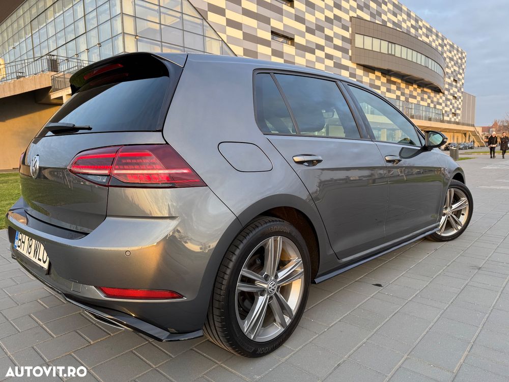 Volkswagen Golf - 12