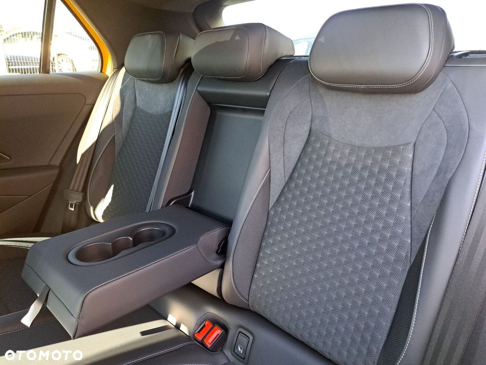 Volkswagen T-Roc 1.5 eTSI R-Line DSG - 37