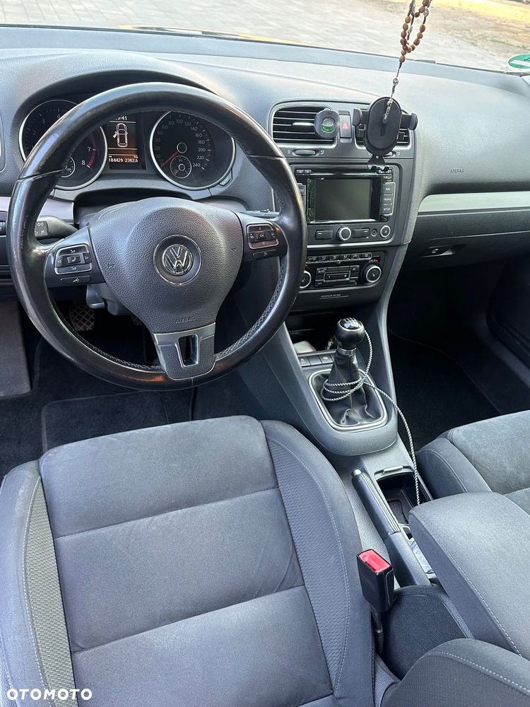 Volkswagen Golf - 10