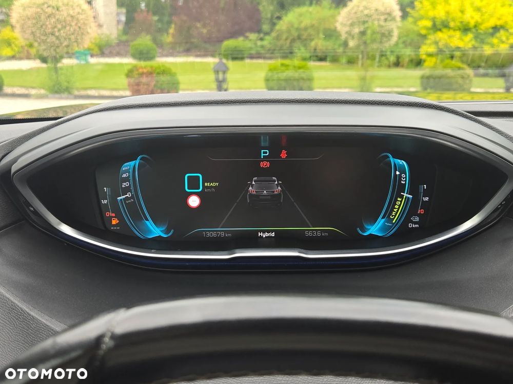 Peugeot 3008 225 e-EAT8 Allure Pack - 32