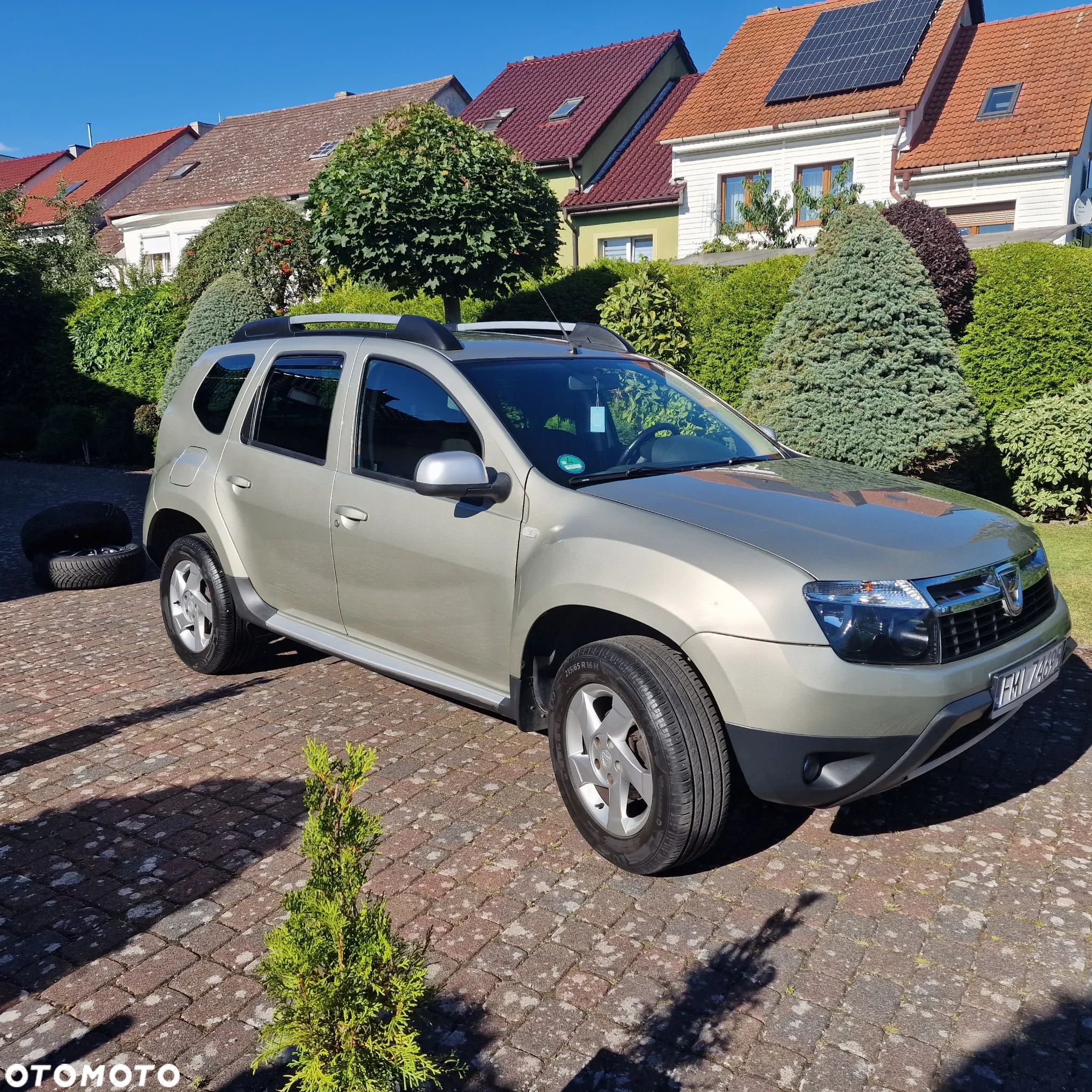 Dacia Duster 1.6 16V 4x2 Laureate - 1
