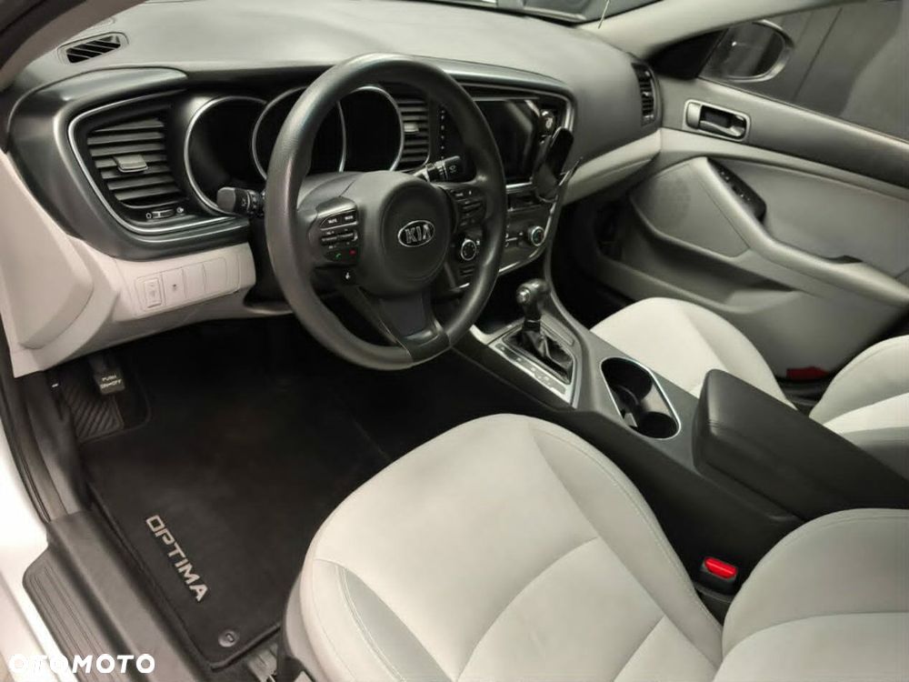 Kia Optima - 3
