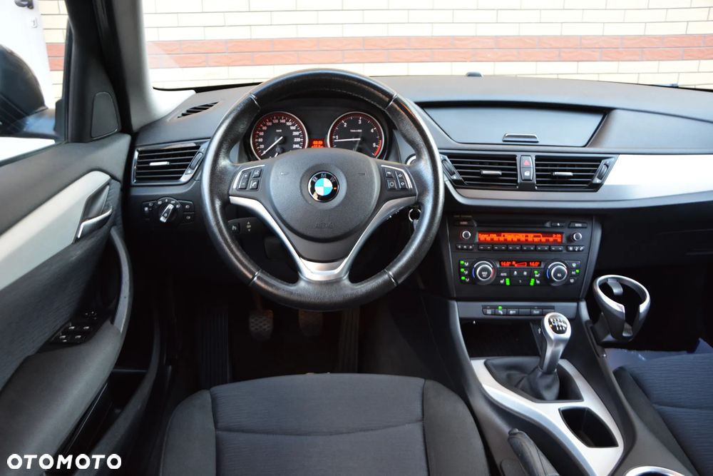 BMW X1 sDrive18d xLine - 7