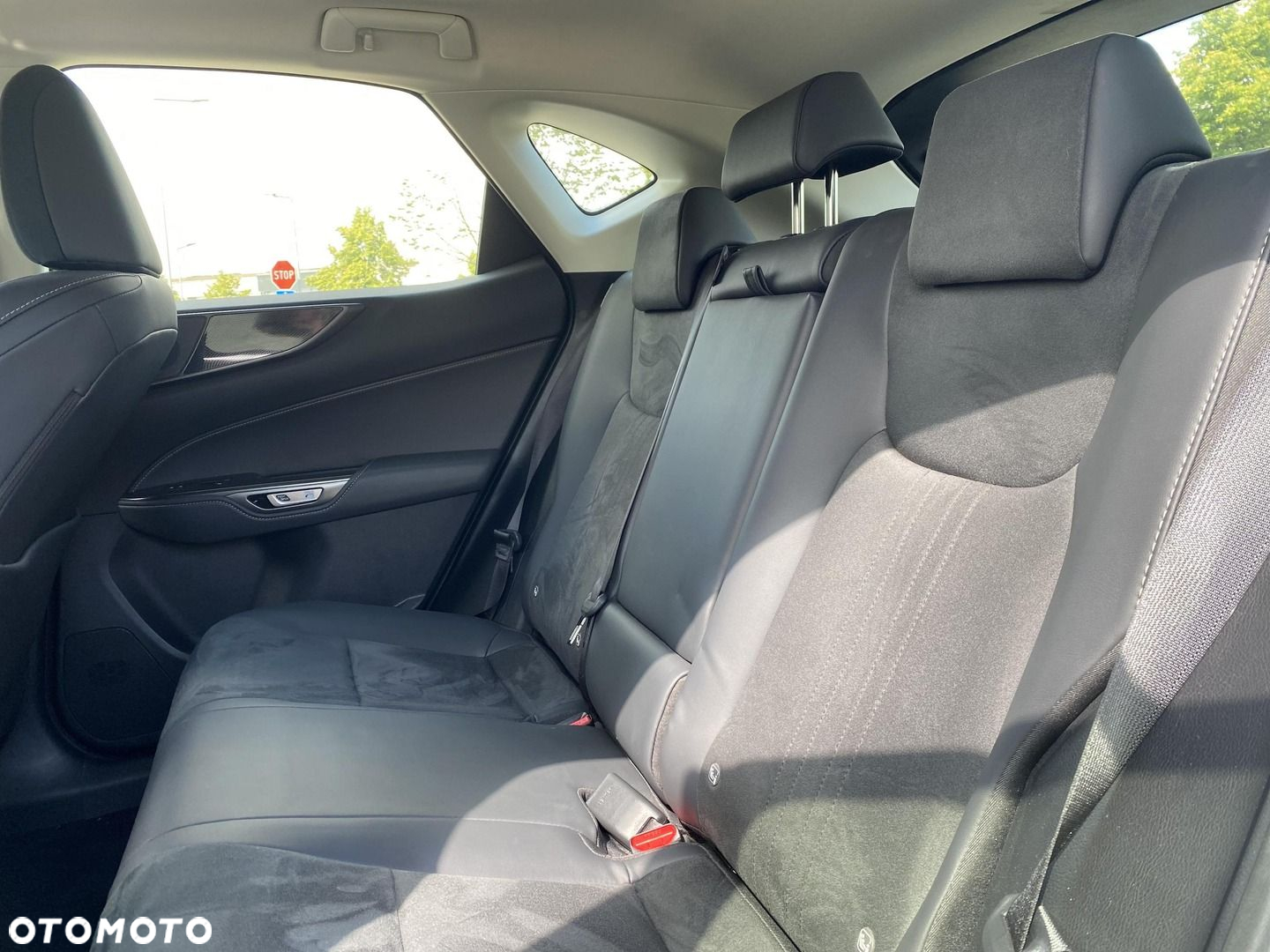 Lexus NX - 14