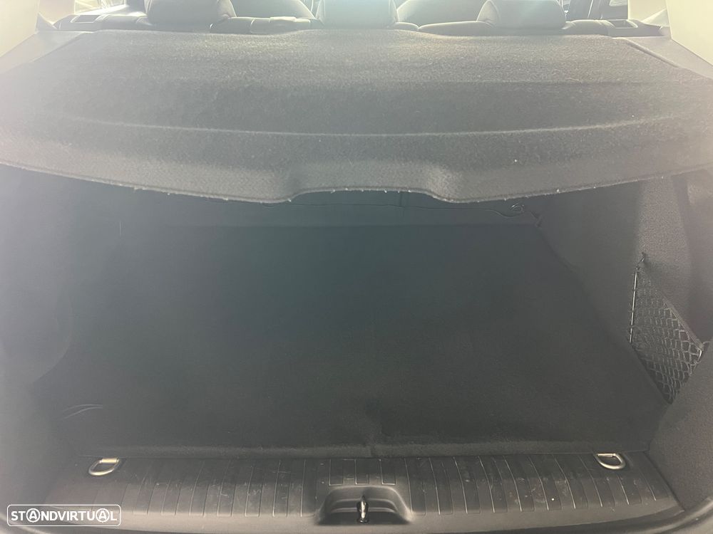 Peugeot 2008 1.2 PureTech Style - 18