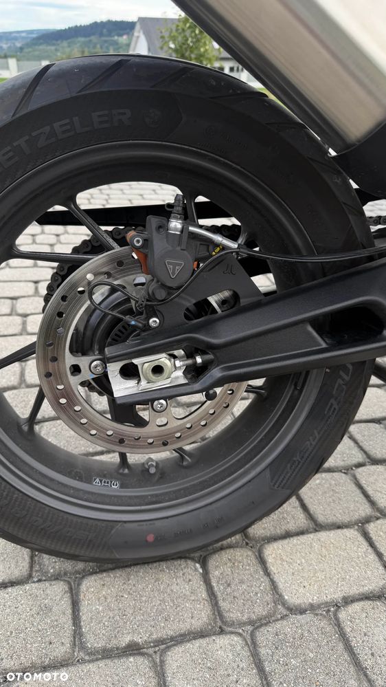 Triumph Tiger - 22