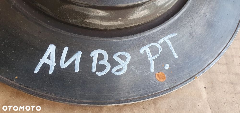 Tarcze hamulcowe tył tylne klocki 300 mm Audi A4 B8 Lift 2.0 TDI - 9