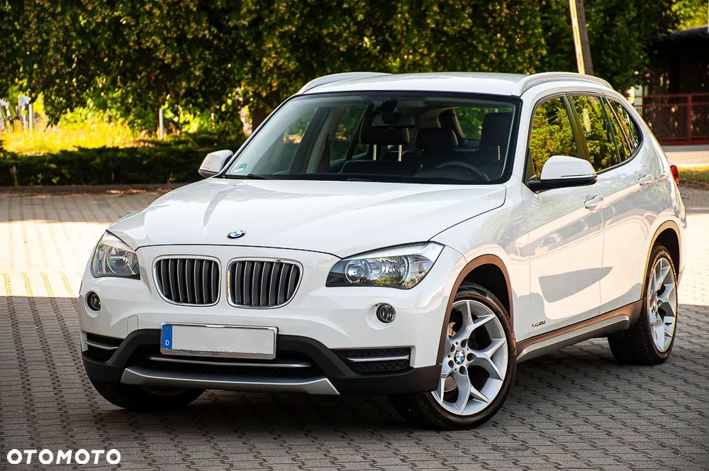 BMW X1 xDrive18d xLine - 12