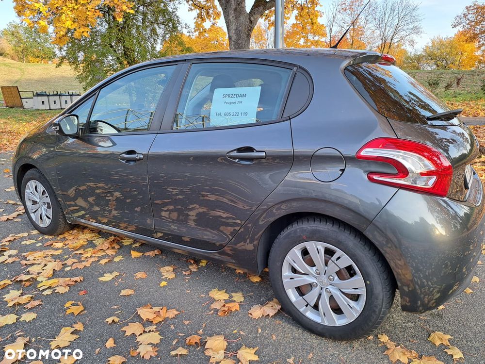 Peugeot 208 - 13
