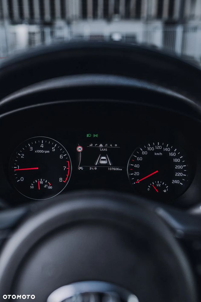 Kia Sportage 1.6 GDI 2WD ISG Dream-Team Edition - 28