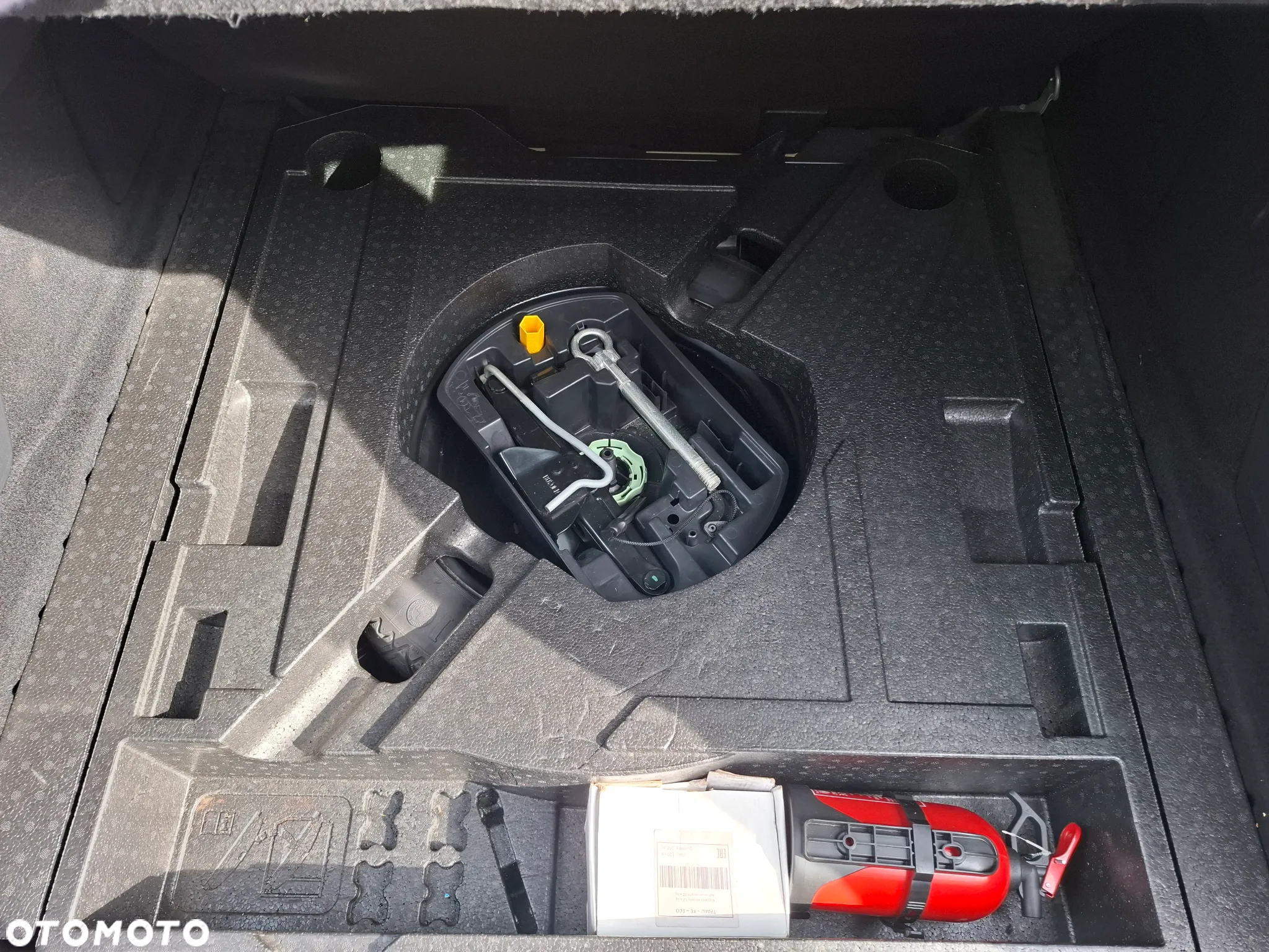 Peugeot 308 SW 1.2 PureTech Active S&S - 9