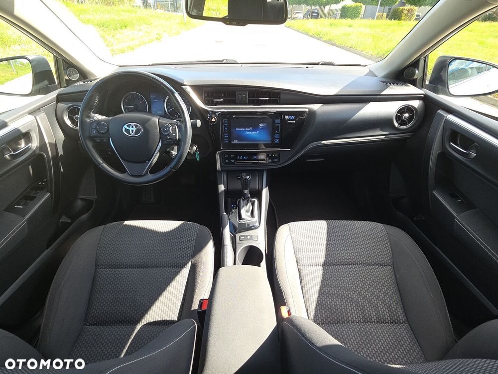 Toyota Corolla - 14
