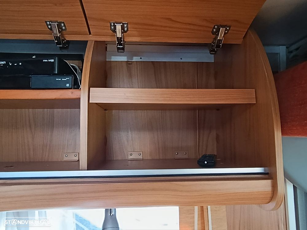 Burstner Aviano i725 - Autocaravana c/Cama Central - 10