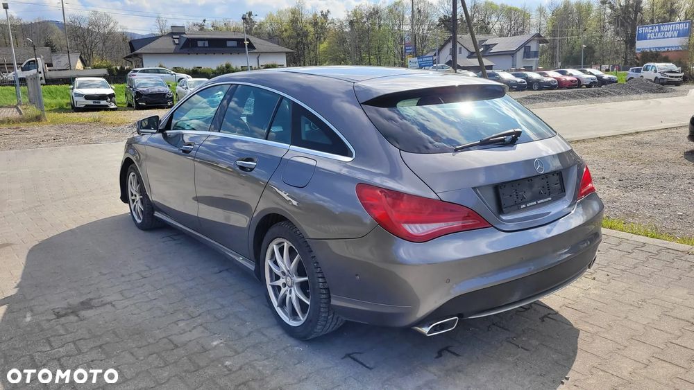 Mercedes-Benz CLA 200 7G-DCT UrbanStyle Edition - 1