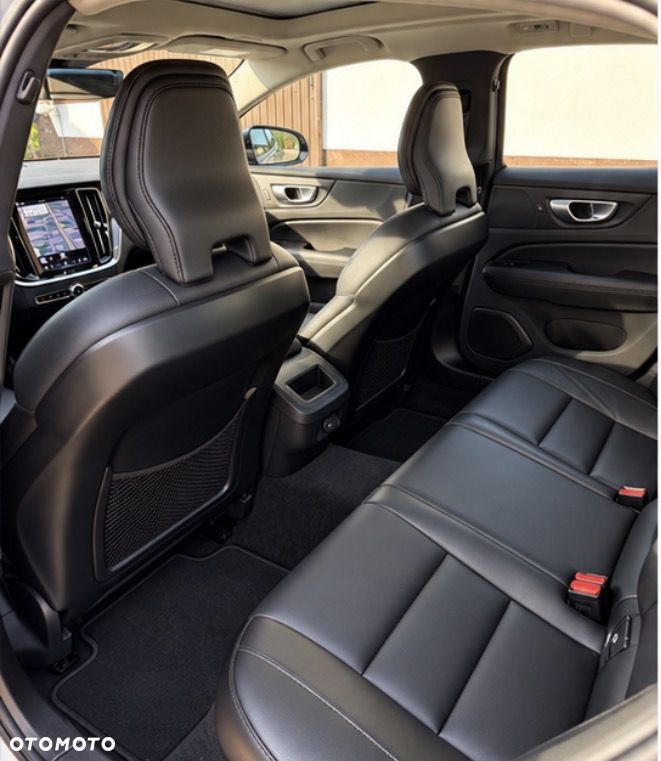 Volvo S60 B5 B Ultimate Dark - 13