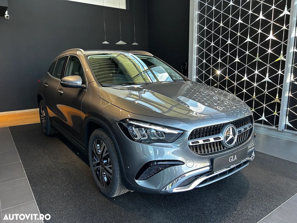 Mercedes-Benz GLA - 2