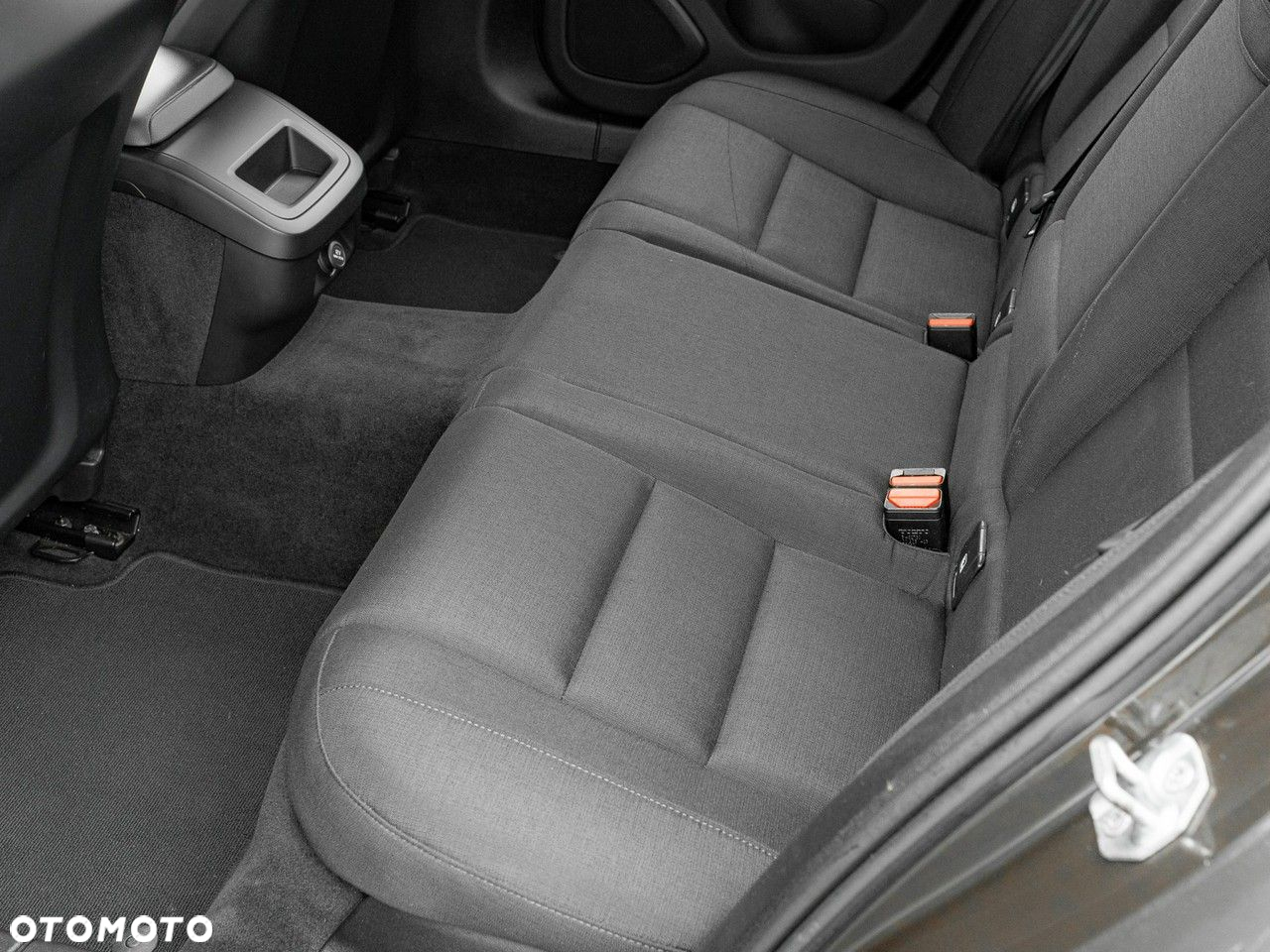 Volvo V60 D3 SCR Momentum - 27