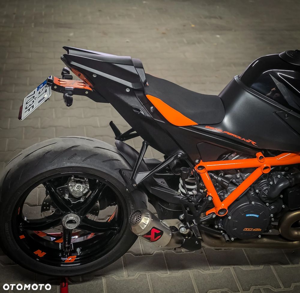 KTM Super Duke - 10