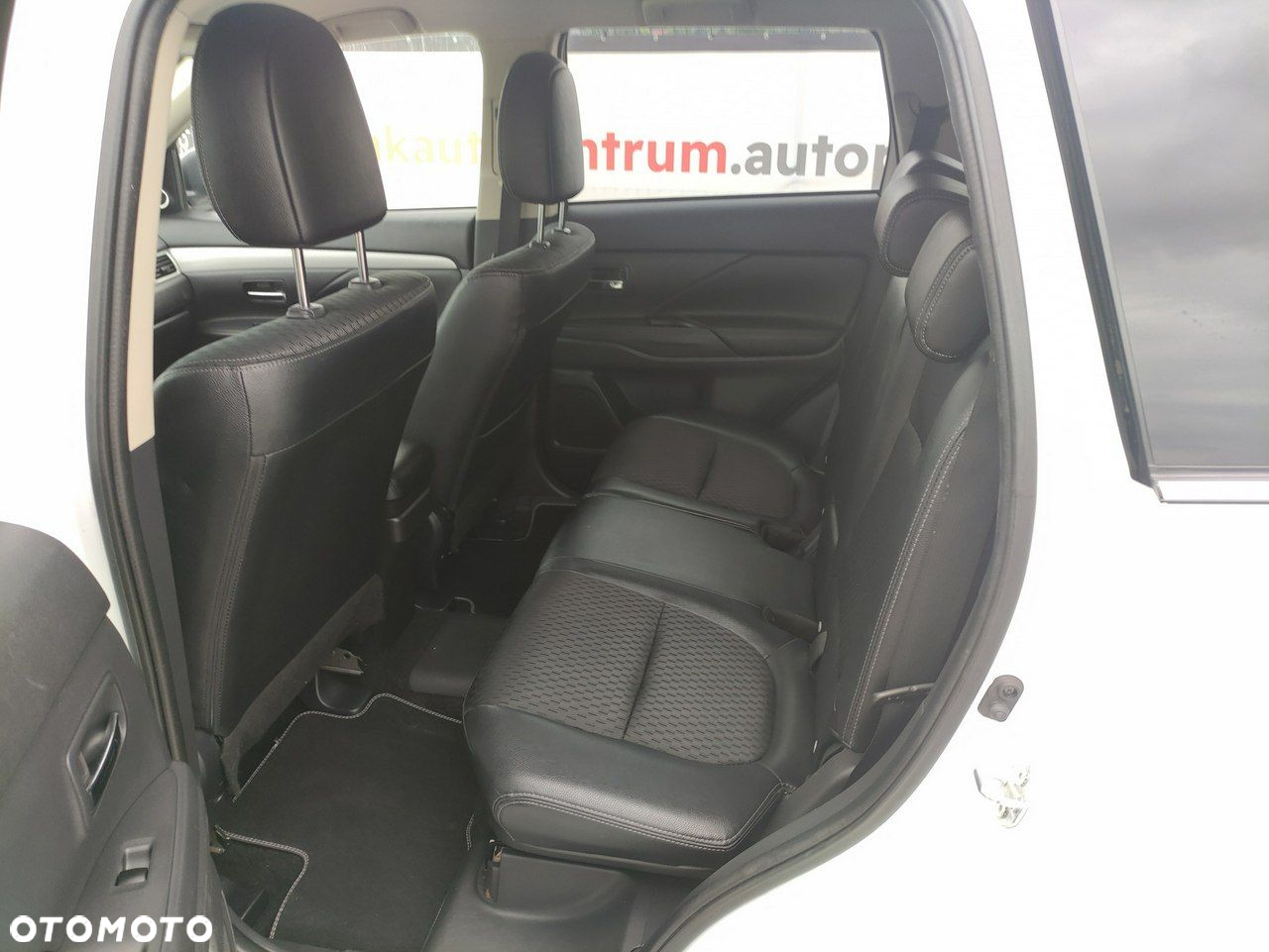 Mitsubishi Outlander - 19