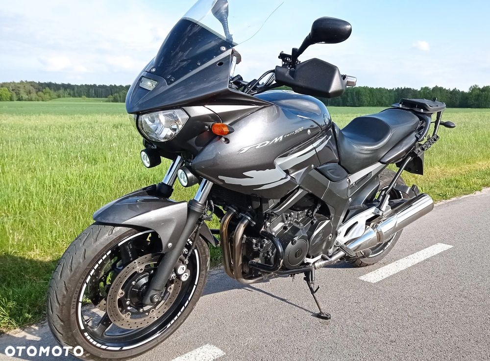 Yamaha TDM - 8
