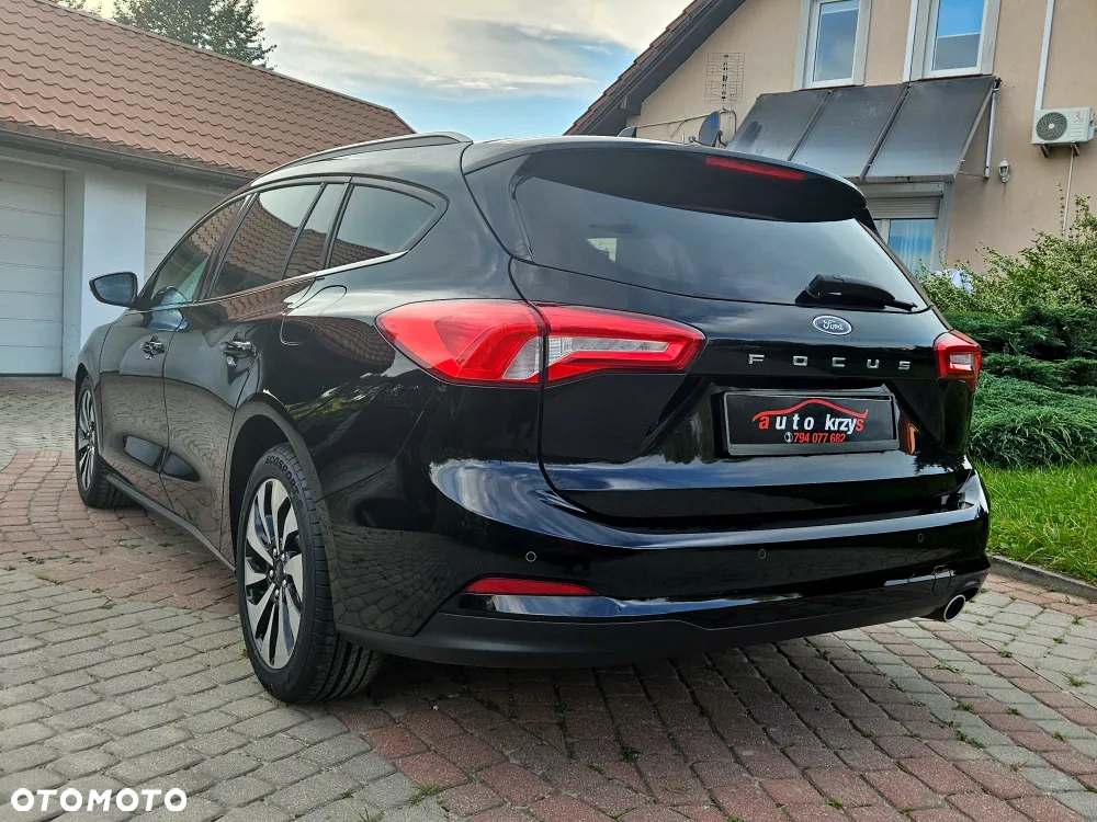 Ford Focus Turnier 1.5 EcoBlue Start-Stopp-System TITANIUM - 6