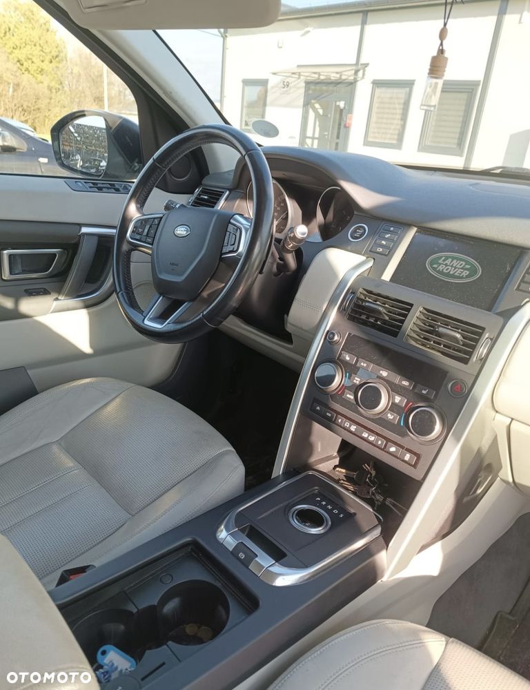 Land Rover Discovery Sport - 3