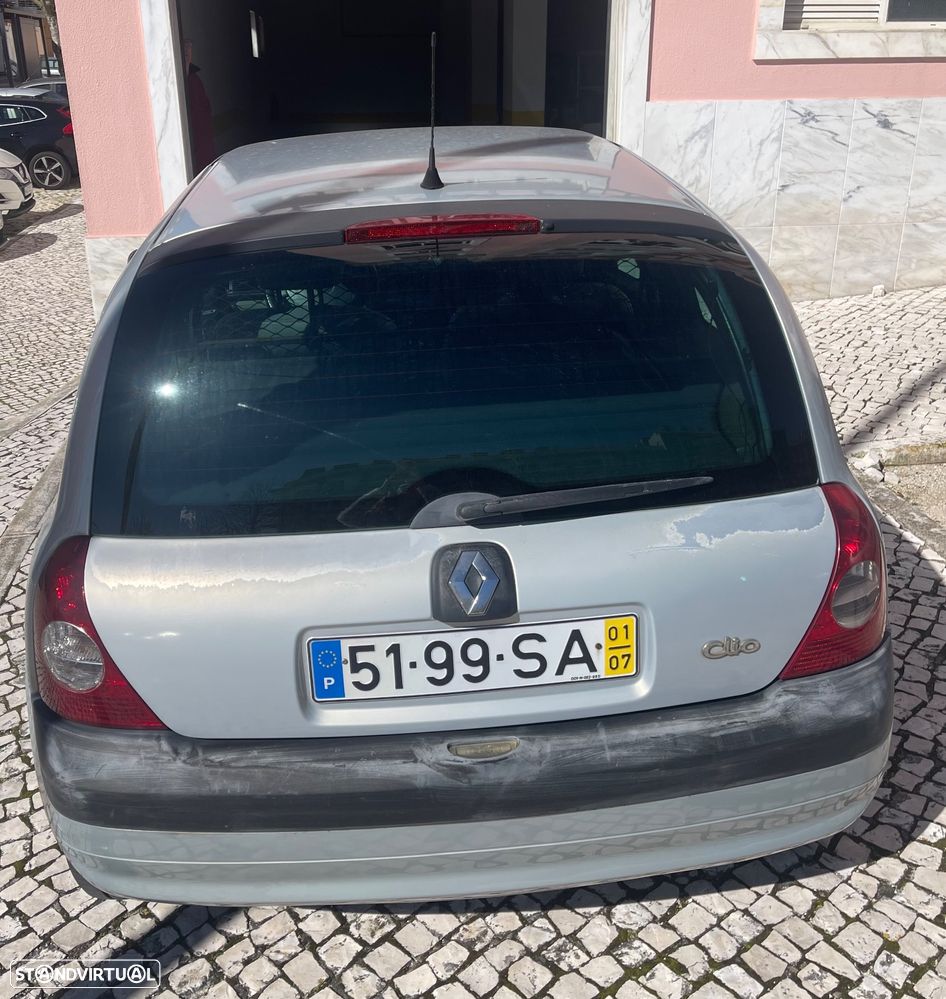 Renault Clio - 2