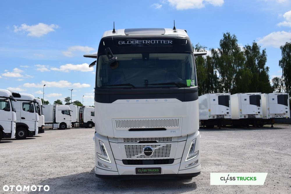 Volvo FH 460 AERO Globetrotter XL ACC i-Save I-ParkCool SideSkirts Mirror Cam - 2