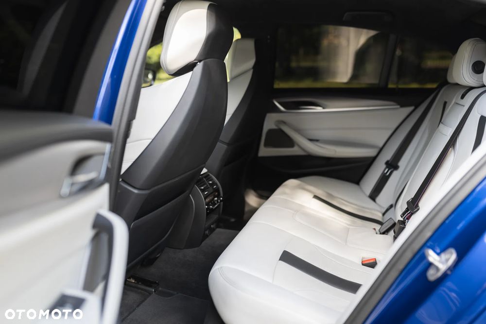 BMW M5 Competition - 14