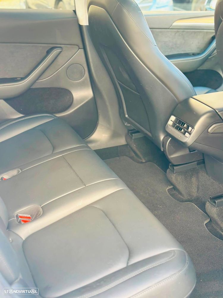 Tesla Model Y Standard - 7