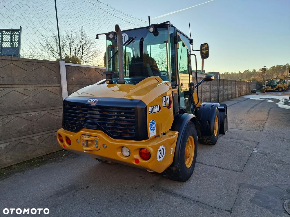 Caterpillar CAT 906 M - 10