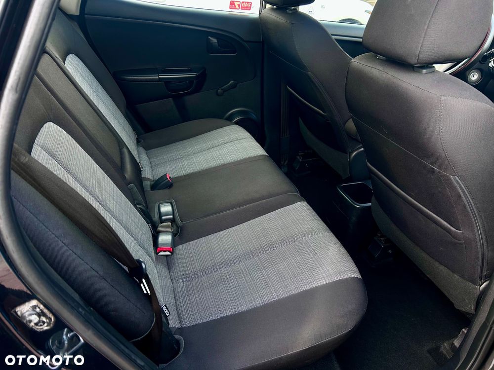 Kia Venga 1.4 S - 7